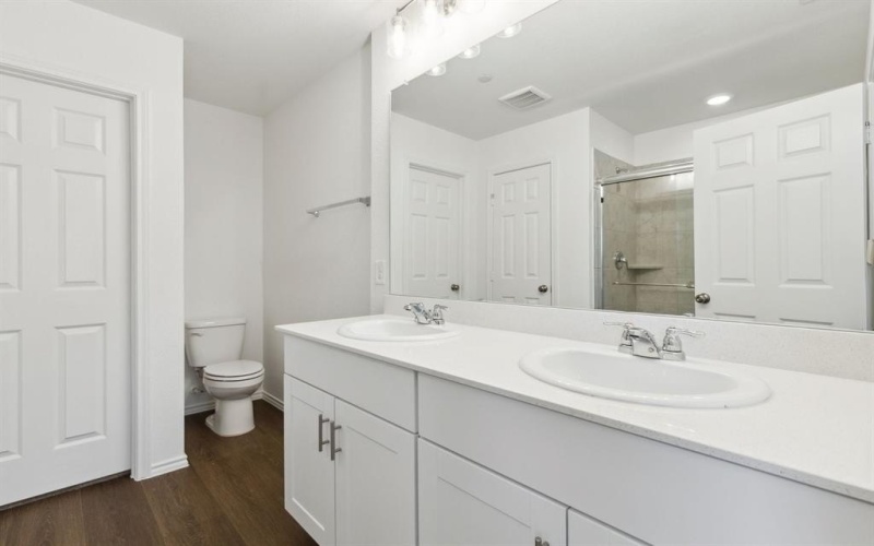 2704 Barton Springs Drive, Denton, TX 76208, 3 Bedrooms Bedrooms, ,2 BathroomsBathrooms,Residential,For Sale,2704 Barton Springs Drive,20884471