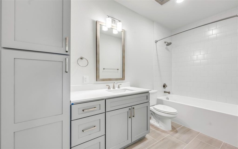 5313 Reiger Avenue #302, Dallas, TX 75214, 1 Bedroom Bedrooms, ,1 BathroomBathrooms,Residential Lease,For Rent,5313 Reiger Avenue,20882108