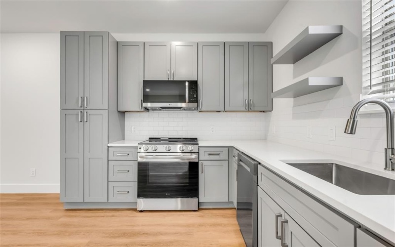 5313 Reiger Avenue #302, Dallas, TX 75214, 1 Bedroom Bedrooms, ,1 BathroomBathrooms,Residential Lease,For Rent,5313 Reiger Avenue,20882108