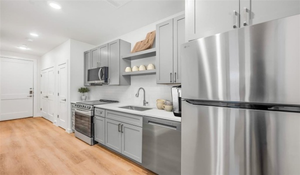 5313 Reiger Avenue #304, Dallas, TX 75214, 1 Bedroom Bedrooms, ,1 BathroomBathrooms,Residential Lease,For Rent,5313 Reiger Avenue,20882117