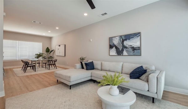 1423 N Carroll Avenue, Dallas, TX 75204, 2 Bedrooms Bedrooms, ,2 BathroomsBathrooms,Residential Multi Family,For Sale,1423 N Carroll Avenue,20882549