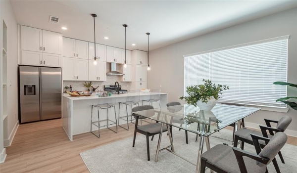 1423 N Carroll Avenue, Dallas, TX 75204, 2 Bedrooms Bedrooms, ,2 BathroomsBathrooms,Residential Multi Family,For Sale,1423 N Carroll Avenue,20882549