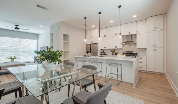 1423 N Carroll Avenue, Dallas, TX 75204, 2 Bedrooms Bedrooms, ,2 BathroomsBathrooms,Residential Multi Family,For Sale,1423 N Carroll Avenue,20882549