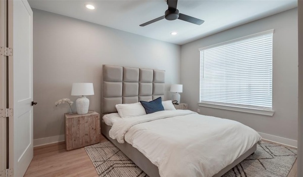 1423 N Carroll Avenue, Dallas, TX 75204, 2 Bedrooms Bedrooms, ,2 BathroomsBathrooms,Residential Multi Family,For Sale,1423 N Carroll Avenue,20882549