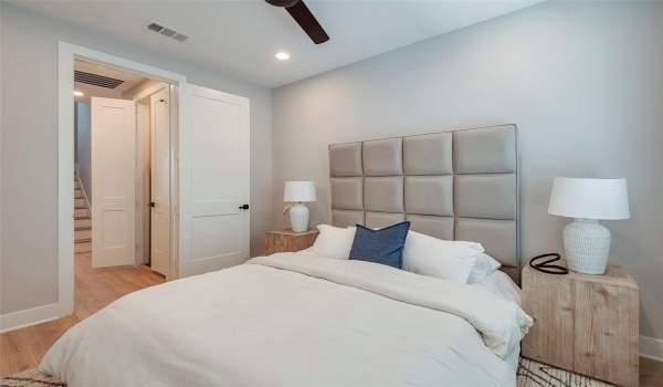 1423 N Carroll Avenue, Dallas, TX 75204, 2 Bedrooms Bedrooms, ,2 BathroomsBathrooms,Residential Multi Family,For Sale,1423 N Carroll Avenue,20882549