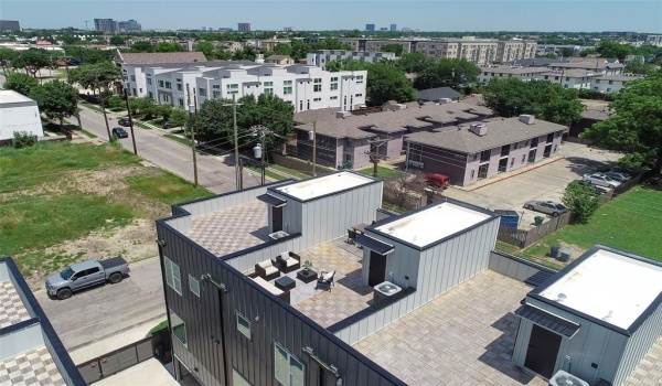 1423 N Carroll Avenue, Dallas, TX 75204, 2 Bedrooms Bedrooms, ,2 BathroomsBathrooms,Residential Multi Family,For Sale,1423 N Carroll Avenue,20882549