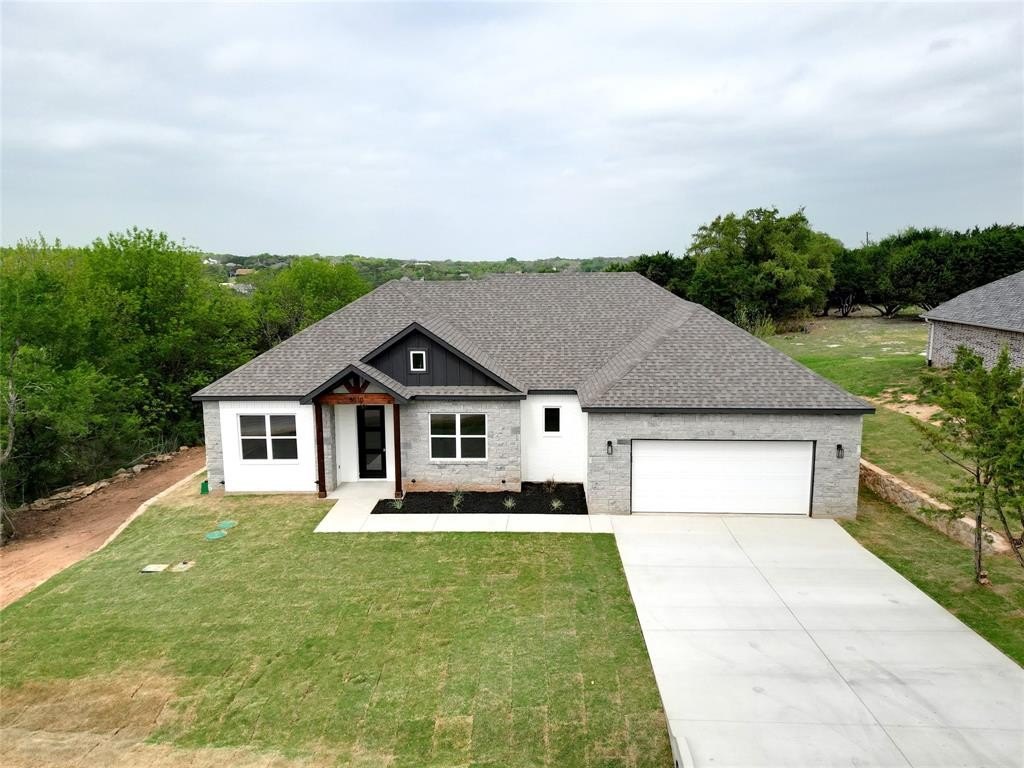 5010 Terlingua Drive, Granbury, TX 76048, 3 Bedrooms Bedrooms, ,2 BathroomsBathrooms,Residential,For Sale,5010 Terlingua Drive,20882829