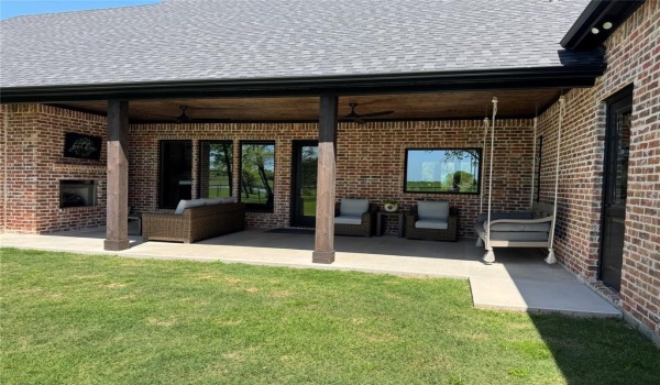 4346 FM 121, Van Alstyne, TX 75495, 4 Bedrooms Bedrooms, ,3 BathroomsBathrooms,Residential,For Sale,4346 FM 121,20882842