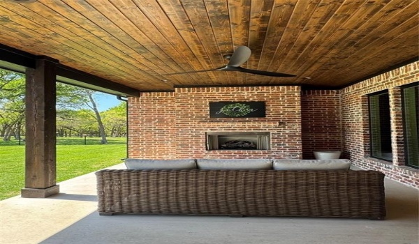 4346 FM 121, Van Alstyne, TX 75495, 4 Bedrooms Bedrooms, ,3 BathroomsBathrooms,Residential,For Sale,4346 FM 121,20882842