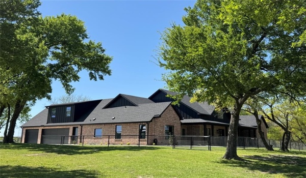 4346 FM 121, Van Alstyne, TX 75495, 4 Bedrooms Bedrooms, ,3 BathroomsBathrooms,Residential,For Sale,4346 FM 121,20882842
