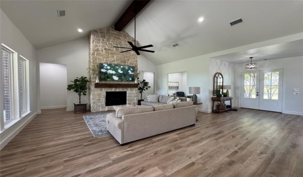 4346 FM 121, Van Alstyne, TX 75495, 4 Bedrooms Bedrooms, ,3 BathroomsBathrooms,Residential,For Sale,4346 FM 121,20882842