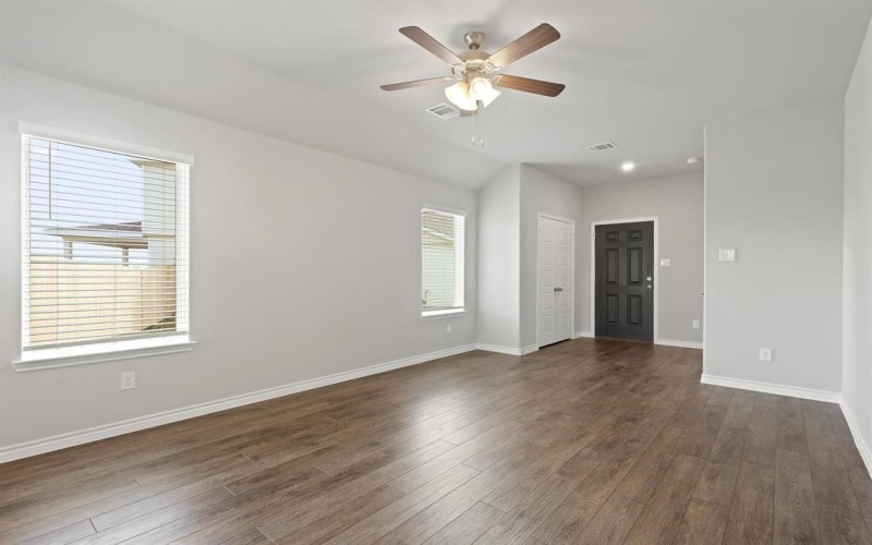 7000 Trestle Street, Fort Worth, TX 76036, 3 Bedrooms Bedrooms, ,2 BathroomsBathrooms,Residential,For Sale,7000 Trestle Street,20882967