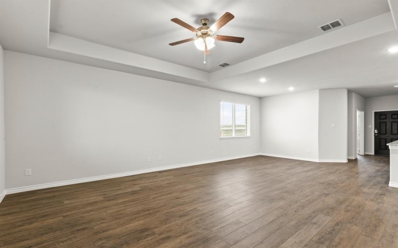 135 Lost Oak Drive, Cleburne, TX 76031, 3 Bedrooms Bedrooms, ,2 BathroomsBathrooms,Residential,For Sale,135 Lost Oak Drive,20881535