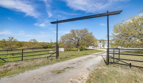 599 PR 3630, Springtown, TX 76020, 3 Bedrooms Bedrooms, ,2 BathroomsBathrooms,Residential,For Sale,599 PR 3630,20883302