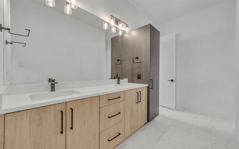 1517 Pecos Street, Dallas, TX 75204, 3 Bedrooms Bedrooms, ,2 BathroomsBathrooms,Residential,For Sale,1517 Pecos Street,20885210