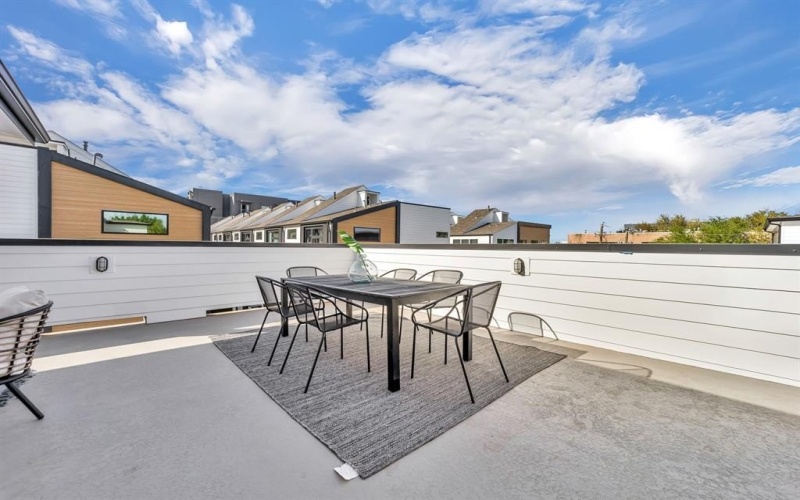 1517 Pecos Street, Dallas, TX 75204, 3 Bedrooms Bedrooms, ,2 BathroomsBathrooms,Residential,For Sale,1517 Pecos Street,20885210