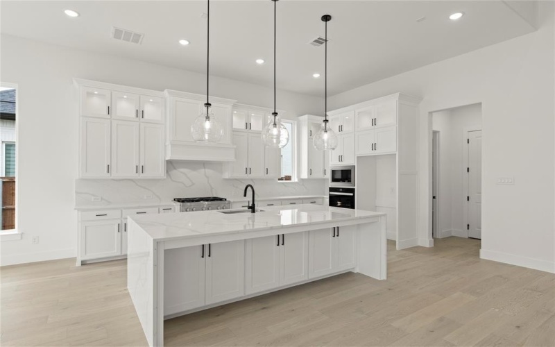 4012 Sunrise Lane, Prosper, TX 75078, 4 Bedrooms Bedrooms, ,5 BathroomsBathrooms,Residential,For Sale,4012 Sunrise Lane,20885244