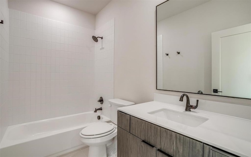 213 Lantern Ridge Drive, Aledo, TX 76008, 4 Bedrooms Bedrooms, ,5 BathroomsBathrooms,Residential,For Sale,213 Lantern Ridge Drive,20885276
