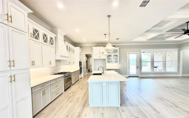 637 Caledonia Drive, Bossier City, LA 71111, 5 Habitaciones Habitaciones , ,3 BañosBaños,Residential,En Venta,637 Caledonia Drive,20884943