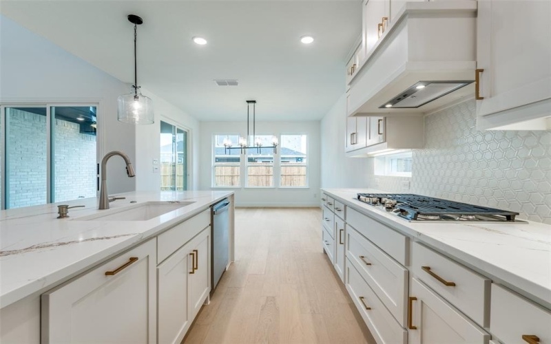 11472 Finch Hattons Drive, Frisco, TX 75035, 4 Bedrooms Bedrooms, ,3 BathroomsBathrooms,Residential,For Sale,11472 Finch Hattons Drive,20885082