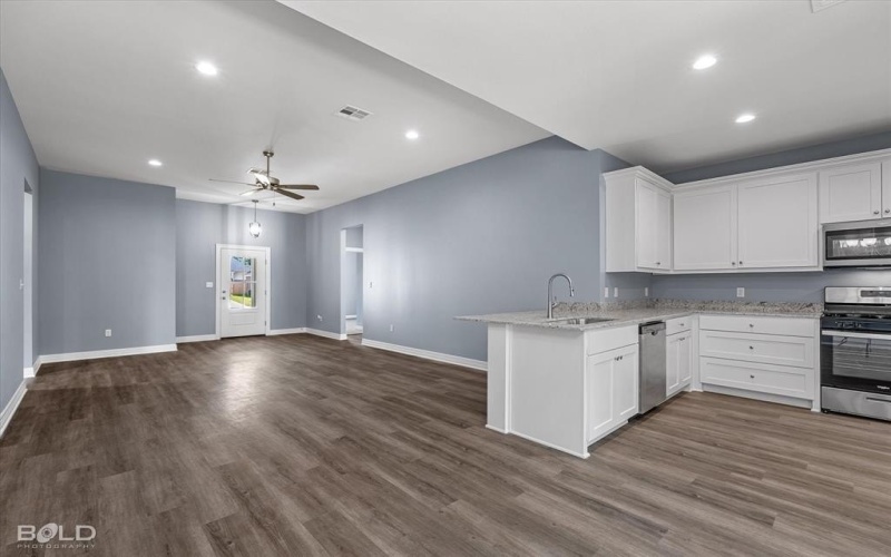 340 Grand Rue, Shreveport, LA 71106, 4 Bedrooms Bedrooms, ,2 BathroomsBathrooms,Residential,For Sale,340 Grand Rue,20885876