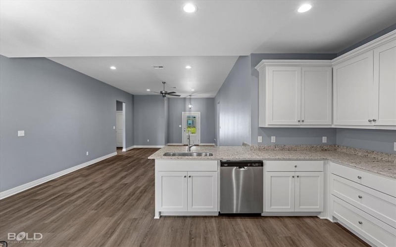 340 Grand Rue, Shreveport, LA 71106, 4 Bedrooms Bedrooms, ,2 BathroomsBathrooms,Residential,For Sale,340 Grand Rue,20885876