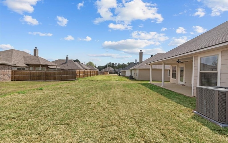 5622 Red Pine Street, Shreveport, LA 71129, 3 Bedrooms Bedrooms, ,2 BathroomsBathrooms,Residential,For Sale,5622 Red Pine Street,20886001