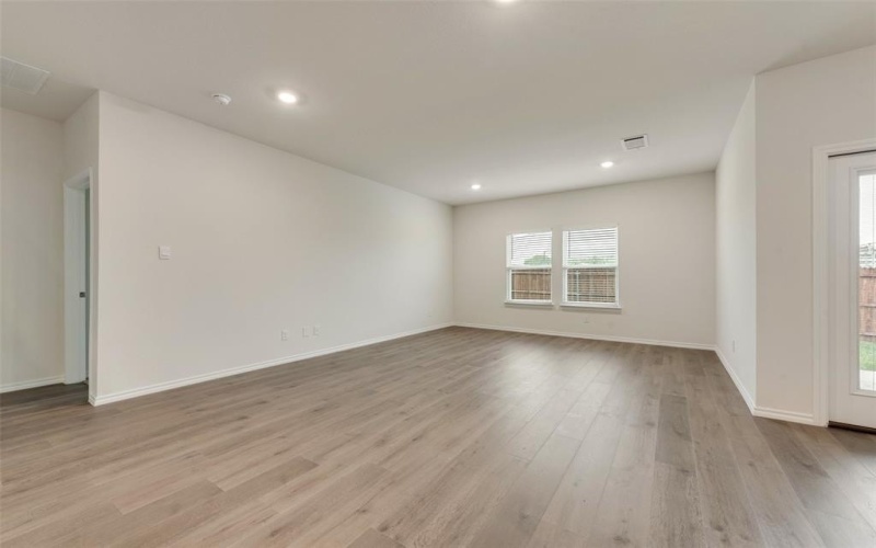 124 Labein Avenue, Greenville, TX 75402, 4 Bedrooms Bedrooms, ,3 BathroomsBathrooms,Residential Lease,For Rent,124 Labein Avenue,20886187