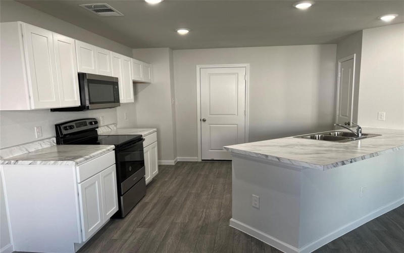 7248 Silver City Drive, Fort Worth, TX 76179, 4 Bedrooms Bedrooms, ,2 BathroomsBathrooms,Residential Lease,For Rent,7248 Silver City Drive,20886206