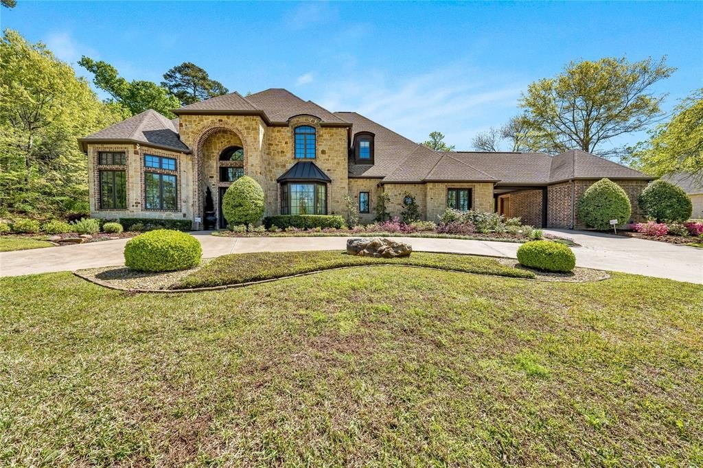 606 W Grande Boulevard, Tyler, TX 75703, 4 Habitaciones Habitaciones , ,6 BañosBaños,Residential,En Venta,606 W Grande Boulevard,20886291