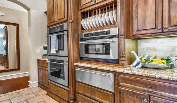 606 W Grande Boulevard, Tyler, TX 75703, 4 Habitaciones Habitaciones , ,6 BañosBaños,Residential,En Venta,606 W Grande Boulevard,20886291