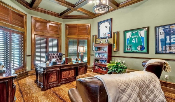 606 W Grande Boulevard, Tyler, TX 75703, 4 Habitaciones Habitaciones , ,6 BañosBaños,Residential,En Venta,606 W Grande Boulevard,20886291