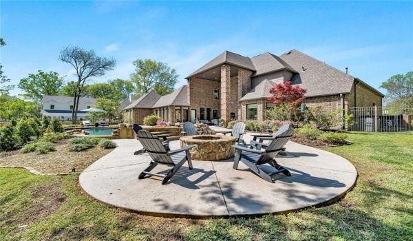 606 W Grande Boulevard, Tyler, TX 75703, 4 Habitaciones Habitaciones , ,6 BañosBaños,Residential,En Venta,606 W Grande Boulevard,20886291