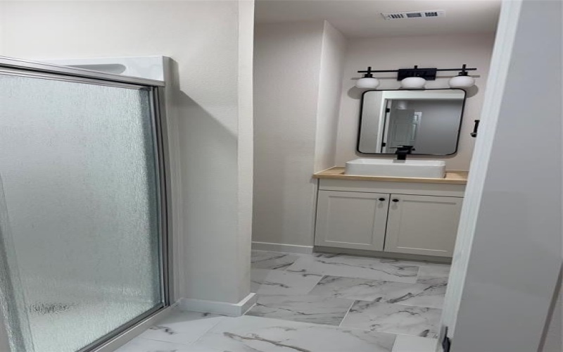2017 May Street, Fort Worth, TX 76110, 3 Habitaciones Habitaciones , ,2 BañosBaños,Residential Lease,En Alquiler,2017 May Street,20887657