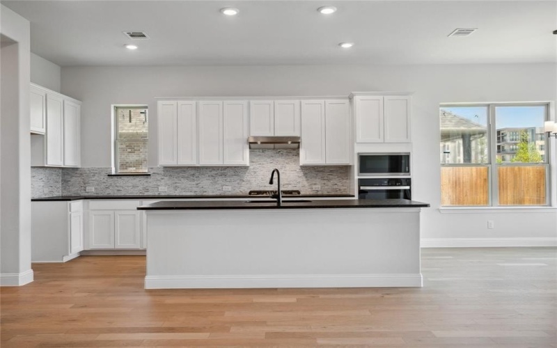 2825 Spring Valley Way, Anna, TX 75409, 4 Bedrooms Bedrooms, ,3 BathroomsBathrooms,Residential,For Sale,2825 Spring Valley Way,20889807