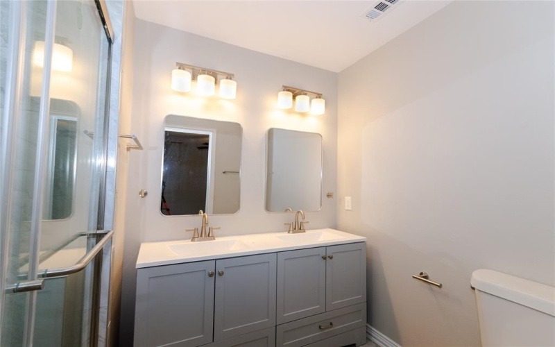317 N Burdette Avenue, Sherman, TX 75090, 4 Bedrooms Bedrooms, ,2 BathroomsBathrooms,Residential Lease,For Rent,317 N Burdette Avenue,20887735