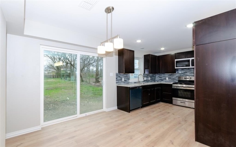 317 N Burdette Avenue, Sherman, TX 75090, 4 Bedrooms Bedrooms, ,2 BathroomsBathrooms,Residential Lease,For Rent,317 N Burdette Avenue,20887735
