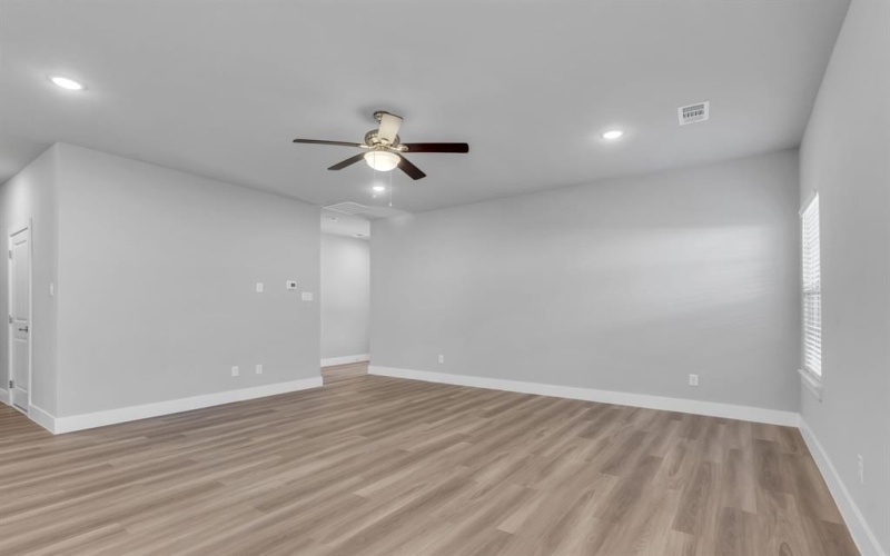 121 W Morton Street, Denison, TX 75021, 3 Bedrooms Bedrooms, ,2 BathroomsBathrooms,Residential,For Sale,121 W Morton Street,20887771