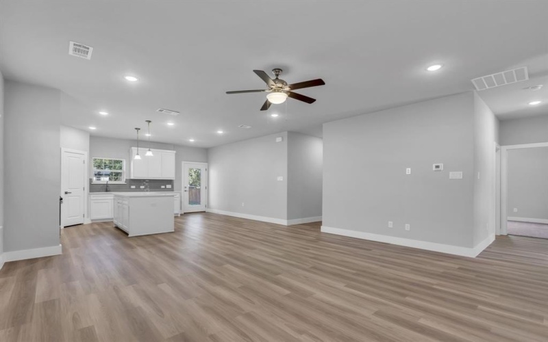 121 W Morton Street, Denison, TX 75021, 3 Bedrooms Bedrooms, ,2 BathroomsBathrooms,Residential,For Sale,121 W Morton Street,20887771