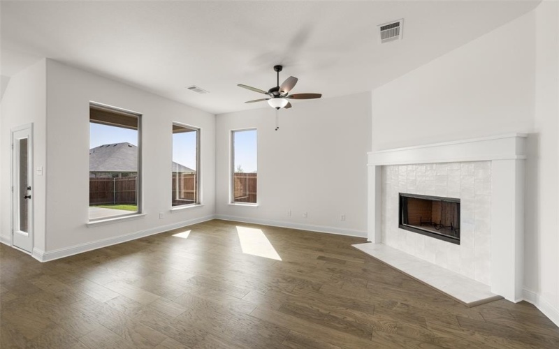 104 Trinity, Grandview, TX 76050, 4 Bedrooms Bedrooms, ,3 BathroomsBathrooms,Residential,For Sale,104 Trinity,20888035