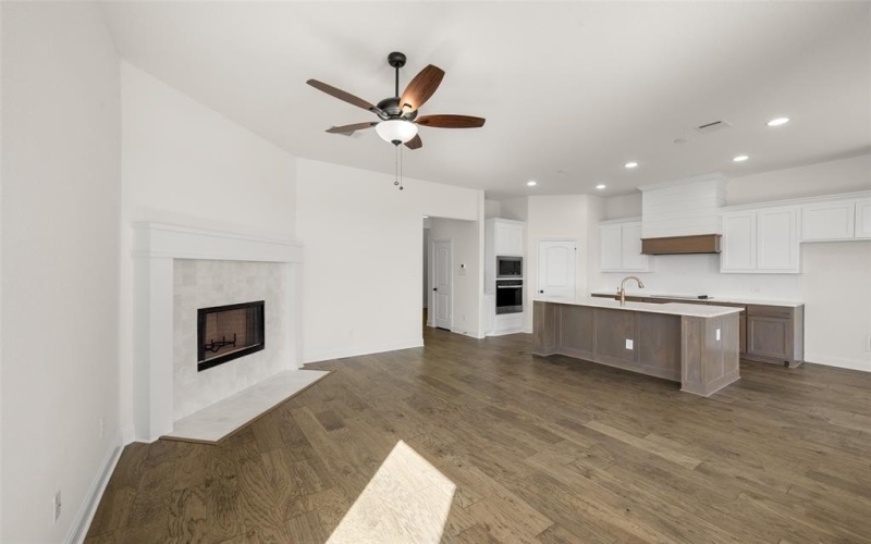 104 Trinity, Grandview, TX 76050, 4 Bedrooms Bedrooms, ,3 BathroomsBathrooms,Residential,For Sale,104 Trinity,20888035