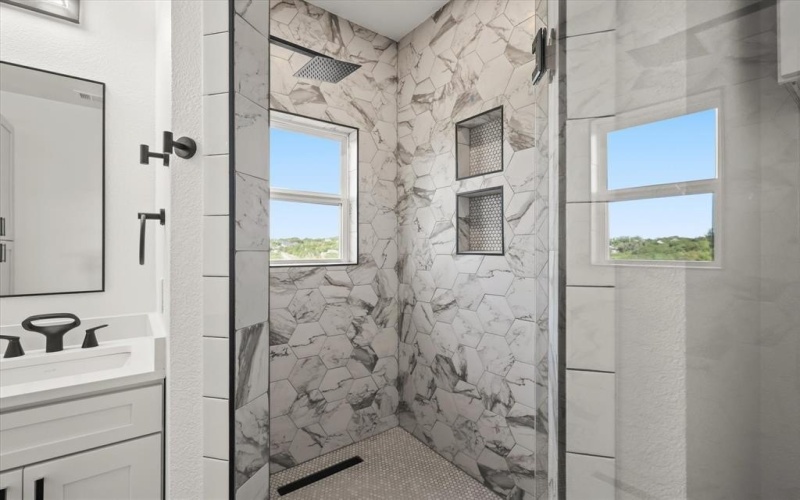 5610 Barkridge Drive #9, Granbury, TX 76048, 3 Bedrooms Bedrooms, ,2 BathroomsBathrooms,Residential,For Sale,5610 Barkridge Drive,20888052