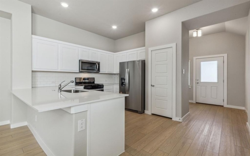 933 Tulip Trail, Lavon, TX 75166, 3 Bedrooms Bedrooms, ,2 BathroomsBathrooms,Residential,For Sale,933 Tulip Trail,20888066