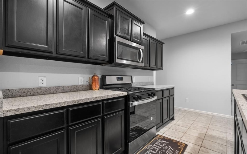 16617 Porterfield Lane, Justin, TX 76247, 3 Bedrooms Bedrooms, ,2 BathroomsBathrooms,Residential,For Sale,16617 Porterfield Lane,20888162