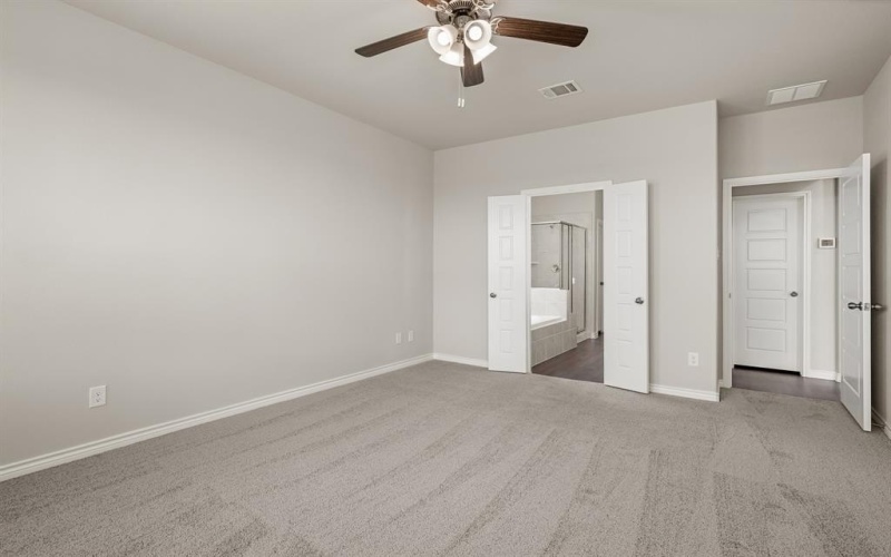 9232 Kansas Pacific Drive, Fort Worth, TX 76036, 4 Bedrooms Bedrooms, ,3 BathroomsBathrooms,Residential,For Sale,9232 Kansas Pacific Drive,20888373