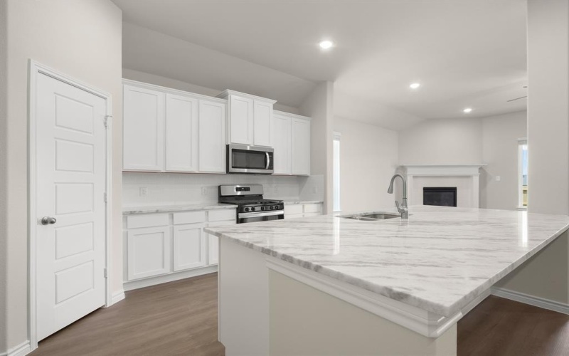 6940 Night Owl Lane, Fort Worth, TX 76036, 4 Bedrooms Bedrooms, ,3 BathroomsBathrooms,Residential,For Sale,6940 Night Owl Lane,20888423