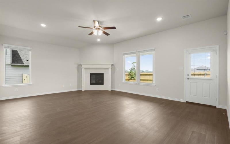 6940 Night Owl Lane, Fort Worth, TX 76036, 4 Bedrooms Bedrooms, ,3 BathroomsBathrooms,Residential,For Sale,6940 Night Owl Lane,20888423