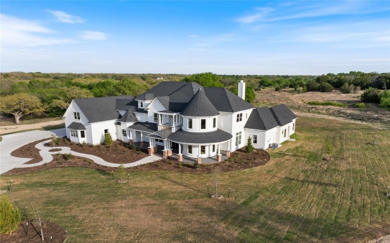 401 Lution Drive, Weatherford, TX 76087, 6 Bedrooms Bedrooms, ,9 BathroomsBathrooms,Residential,For Sale,401 Lution Drive,20888630
