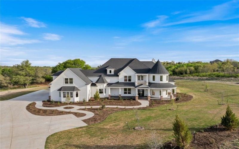 401 Lution Drive, Weatherford, TX 76087, 6 Bedrooms Bedrooms, ,9 BathroomsBathrooms,Residential,For Sale,401 Lution Drive,20888630