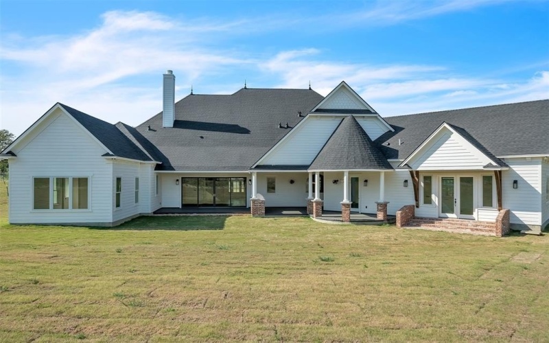 401 Lution Drive, Weatherford, TX 76087, 6 Bedrooms Bedrooms, ,9 BathroomsBathrooms,Residential,For Sale,401 Lution Drive,20888630